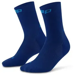 Cep Damen Core Run Mid Cut Socks 5.0 blau - Sportsocken mit ergonomischer Passform und atmungsaktiven Stoffen, ideal für Laufen und Fitness. Bieten Komfort und Leistungssteigerung für aktive Sportler.