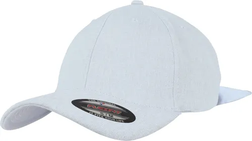 Flexfit Cap Satin Bow Dad Cap Light Sky - Stylische Baseballcap für Männer in Blau. Aus hochwertigem Polyester gefertigt, bietet diese Einheitsgröße Komfort und modischen Charme für jeden Anlass.
