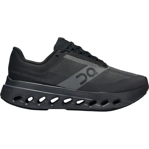 On Damen Cloudsurfer Next - Bequemer Laufschuh in Schwarz 39.0 - Laufschuhe für Damen mit atmungsaktivem Mesh-Obermaterial und HelionTM Superfoam für höchsten Tragekomfort, ideal für Straßen, Parks und unbefestigte Wege.