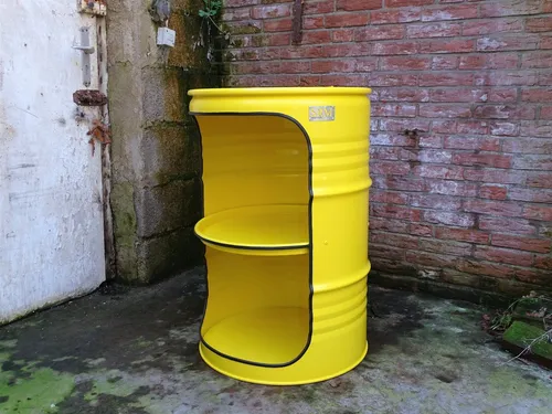 Fassregal Design Regal Ölfass 210L mit Beleuchtung - Gelb - Stilvolles Fassregal aus neuem 210 Liter Ölfass in Gelb. Ideal für Wohnzimmer, Terrasse oder Partykeller. Mit 2 Lampenfassungen und pflegeleichter, glänzender Oberfläche. Ein echter Blickfang!