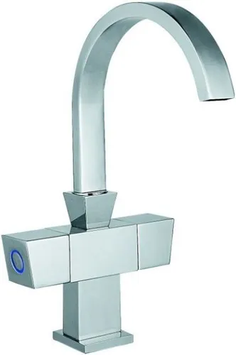 Primaster Küchenarmatur Lindau verchromt - Elegante verchromte Küchenarmatur, ideal für moderne Küchen, mit schwenkbarem Auslauf für mehr Flexibilität beim Spülen.