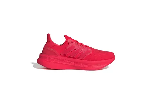 adidas Ultraboost 5 in Lucid Red mit Matte Gold - Die adidas Ultraboost 5 in Lucid Red bietet optimalen Komfort und eine energieeffiziente Dämpfung. Ideal für aktive Tage und sportliche Herausforderungen. Komfort und Stil vereint! Perfekt für jeden Schuhliebhaber!