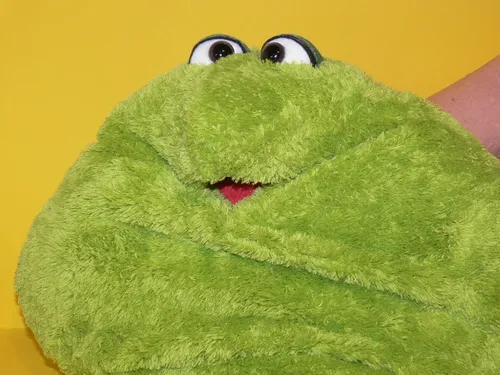 Living Puppets® - Kuschelmuschelkissen Grün - Handpuppe ca. 35 cm² - Neu -