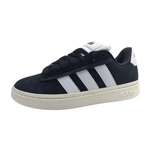 ADIDAS Grand Court Alpha Herren-Sneaker - Stylische Herren-Sneaker in Core Black, FTWWHT und Off White, ideal für lässige Outfits und hohen Tragekomfort.