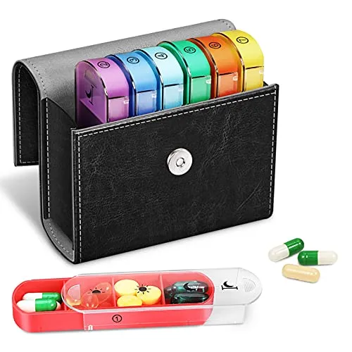 FINPAC Tablettenbox 7 Tage 4 Fächer - Pillendose 4 mal am Tag mit Kunstleder Tasche und Namenskarte Medikamentenbox für Pillen Vitamin Fischöl für Morgens Mittags Abends Nachts, Schwarz