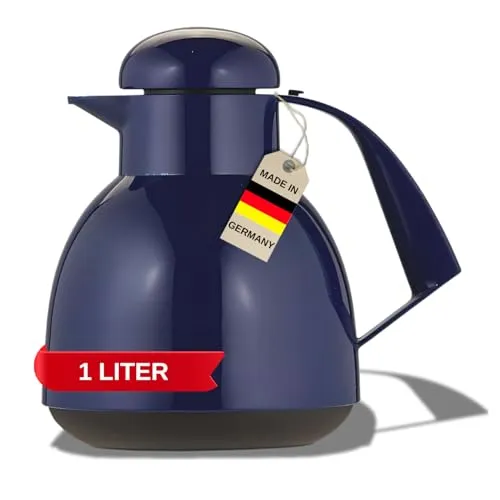 Helios Day Kunststoff-Isolierkanne 1,0 l - Dunkelblau - Thermobehälter mit 6 Stunden Wärmespeicherung, ideal für Kaffee und Tee, inklusive Teebeutelhalterung am Griff für einfachen Gebrauch.