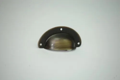 Griff Möbelgriff Schrankgriff Muschelgriff Stahlblech brüniert 75mm