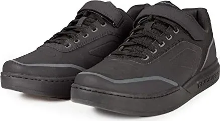 Endura Hummvee Clipless Schuh (43) - Zubehör, Veloschuhe - Hochwertiger Clipless Schuh für optimalen Halt und Komfort beim Mountainbiken.