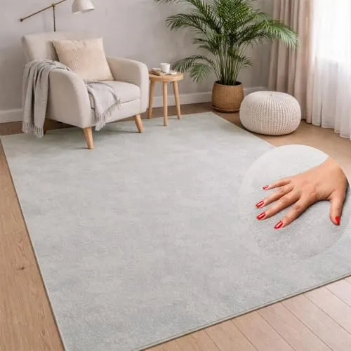carpet city Waschbarer Teppich Einfarbig Kurzflor - 200x280 cm in Grau - Teppich für Wohnzimmer, Schlafzimmer & Flur mit Soft-Touch Haptik, rutschfest und maschinenwaschbar - ideal für Familien und Haustiere.