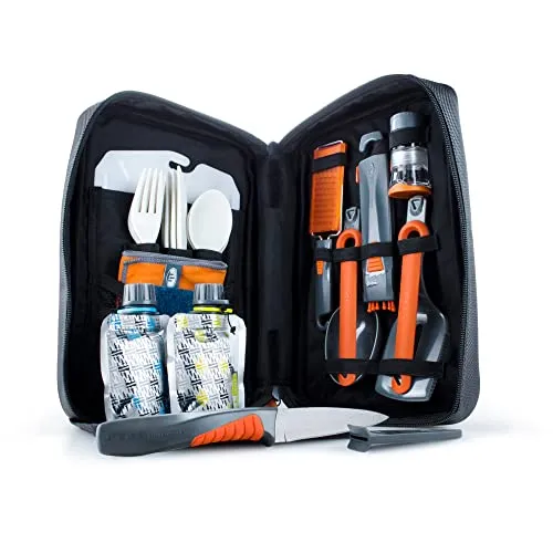 GSI Outdoor Küchenutensilienset 24-teilig - Geschirr-Sets für 4 Personen, sehr umfangreich und ideal für Reisen, Camping, Picknick oder Strand. Kompakt und leicht mit nur 800 g.