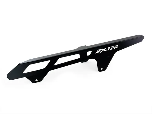Kawasaki ZX 12R Kettenschutz Logo schwarz - Schutzvorrichtung für Kawasaki ZX 12R (BJ 2000-05), aus hochwertigem Edelstahl, gebürstet und pulverbeschichtet für optimale Langlebigkeit.
