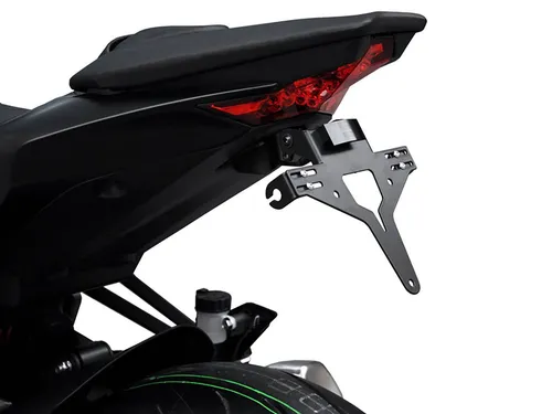 ZIEGER Kennzeichenhalter für Kawasaki Z1000 BJ 2014-18 - Motorradzubehör mit modellspezifischer Adapterplatte und E-Prüfzeichen für optimale Sicherheit und Passgenauigkeit.