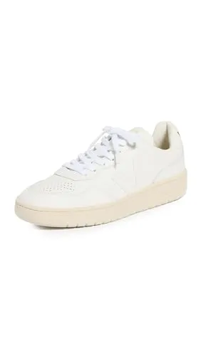 Veja V 90 Leather Damen-Sneaker - Öko-freundliche, organisch nachverfolgbare Lederoberfläche für nachhaltigen Stil und Komfort. Ideal für modebewusste Frauen, die Wert auf Umweltfreundlichkeit legen.