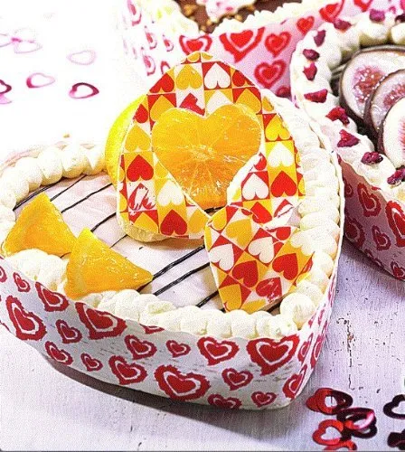 Tortenkartons & Zubehör 10 Einweg Papier Backformen Herz Weiss rot 13,0 cm x 3,5 cm