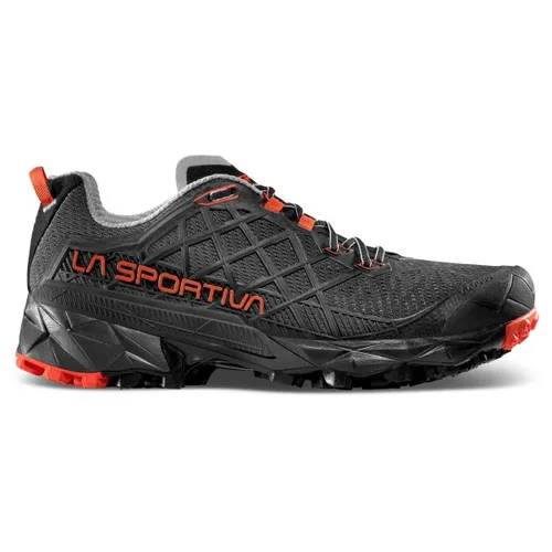 La Sportiva Akyra II Carbon/Cherry Tomato (45,5) - Wanderschuhe mit optimalem Schutz und Halt, ideal für Trails. Der Akyra II kombiniert Stabilität mit Beweglichkeit dank innovativem 3D Grid und Trail Rocker Sohle.