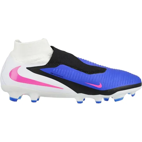 Nike Phantom 6 High Pro FG - Hochleistungs-Fußballschuh in Blau - Der Nike Phantom 6 High Pro FG bietet Kontrolle und Präzision auf festem Rasen. Mit sicherem Grip und flexiblem Obermaterial ist er ideal für Training und Wettkampf. Komfort trifft auf Dynamik!