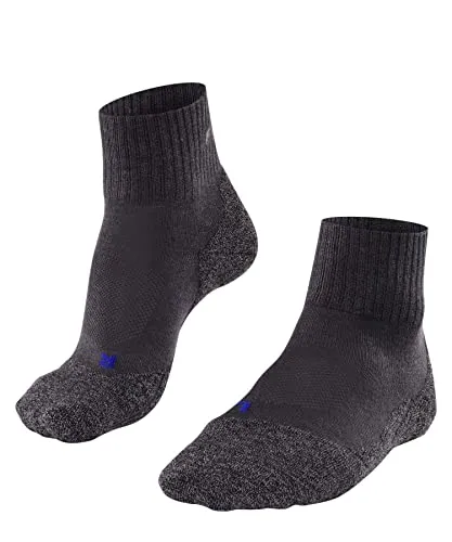 FALKE Herren Wandersocken TK2 Explore Cool Short M Sso Lyocell - Die kurzen Wandersocken aus atmungsaktivem Lyocell bieten optimalen Tragekomfort und eine 3-lagige Sohlenkonstruktion für trockene Füße. Ideal für Outdoor-Aktivitäten bei warmem Wetter, mit spezieller Passform und hoher Dämpfung.