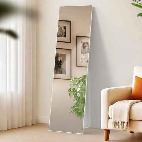 CLP Spiegel groß Benicia – Vielseitiger Stand- und Wandspiegel in Weiß Matt - Standspiegel und Wandspiegel in einem, ideal für Schlafzimmer oder Flur. Robuster Metallrahmen sorgt für sicheren Halt und moderne Optik.