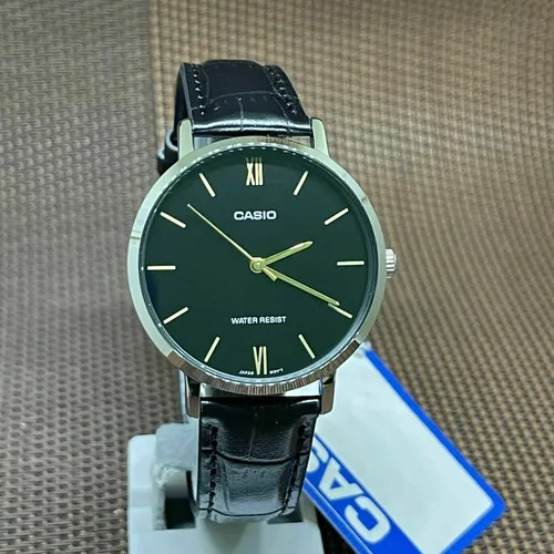 Casio LTP-VT01L-1B Damen Analog Watch - Elegante Damen Armbanduhr mit schwarzem Lederarmband, wasserdicht und stilvollem silbernen Edelstahlgehäuse – perfekt für jeden Anlass.