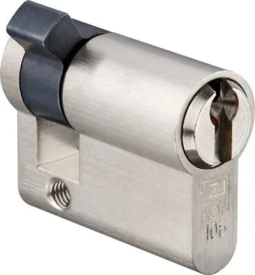 Gira Profil-Halbzylinder - Schließungen sortiert - Smart Home (Haussteuerungen) für sichere und flexible Schlüsselschalter in Alarmsystemen, passend für verschiedene Schlüsselschalter-Einsätze.