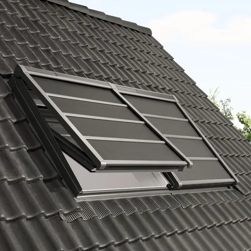 Velux Markise Solar SSS YK85 0000S - Rollos für YK85, solarbetrieben mit Funk-Wandschalter für komfortable Bedienung und optimalen Sonnenschutz.