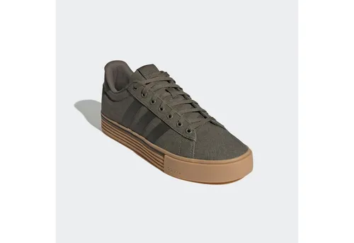 Adidas Unisex Daily 4.0 Schuhe, Olive Strata/Shadow Olive, 47 1/3 EU - Stylische Unisex-Schuhe mit regulärer Passform, ideal für den täglichen Gebrauch. Robustes Obermaterial und Gummiaußensohle sorgen für hohen Tragekomfort.