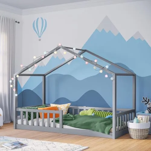 Bellabino Bia Kinderbett 90x200 cm – Bodenbett mit Rausfallschutz & Lattenrost – Hausbett aus Massivholz Kiefer – Montessori Kinder Bett in Hellgrau für Jungen und Mädchen