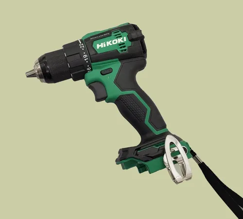 HIKOKI Akku Bohrschrauber DS18DEW4Z - Akkuschrauber mit 22 Drehmoment-Einstellungen und 140 Nm Maximaldrehmoment für präzises Arbeiten. Sicherheitsfunktion mit Gyro-Sensor für Überlastschutz.