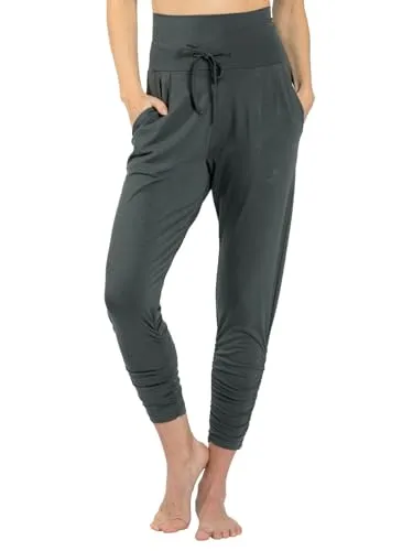 Magadi Yogahose Francis Khaki aus Naturmaterial L - Vielseitige Yoga-Hose mit verstellbarem Bund und elastischen Nähten für optimalen Halt. Ideal für jede Yoga-Pose, pflegeleicht und aus nachhaltigen Materialien gefertigt.