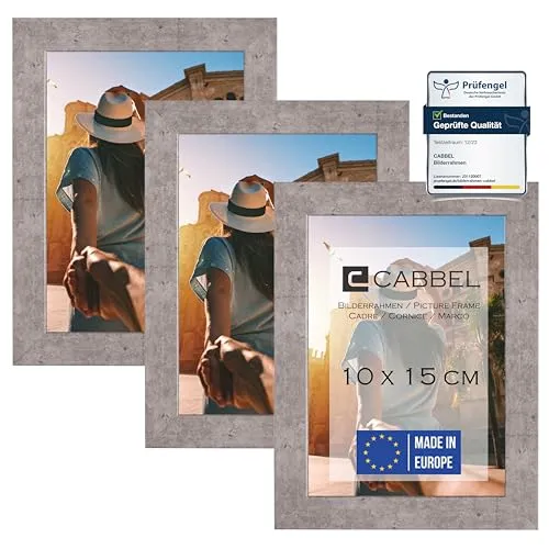 CABBEL (3er Set Bilderrahmen 10x15 cm, Grau/Beton, stabiles MDF-Holz Rahmen, bruchsicherem Plexi-Glas, zum Aufhängen & Aufstellen, ideal für Fotos/Bilder/Collage