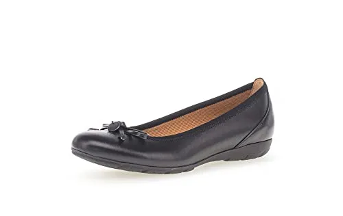 Gabor Damen Klassische Ballerinas - Elegante Flats für den Sommer - Kategorie: Hausschuhe. Diese stilvollen Ballerinas aus hochwertigem Textil bieten höchsten Tragekomfort und sind ideal für sommerliche Freizeitlooks.