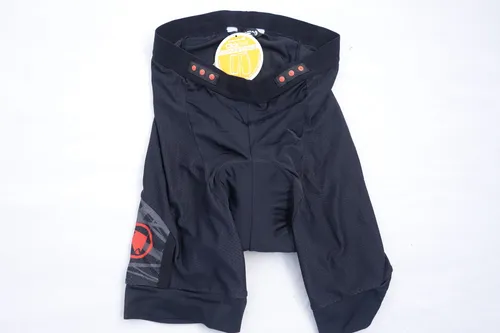 Endura SingleTrackLiner Short M - Herren Kompressionsshorts in Schwarz, ideal für Radfahrer, bietet hervorragenden Komfort und Unterstützung während der Fahrt.