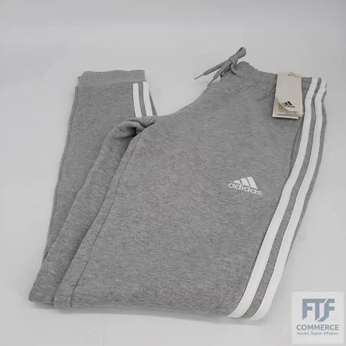 ADIDAS Damen Hose Essentials 3-Streifen French Terry Cuffed - Modische Hosen für sportliche Aktivitäten, aus weichem French Terry für höchsten Komfort und mit elastischem Bund für perfekten Sitz.