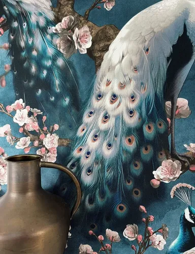Newroom Vliestapete Blau - Modernes Pfauendesign für Ihr Zuhause - Tapeten mit Tiermotiven bringen Exotik und Abenteuer in Ihr Interieur. Diese stilvolle Mustertapete verwandelt Wohnzimmer, Schlafzimmer oder Küche in einen einzigartigen Raum.