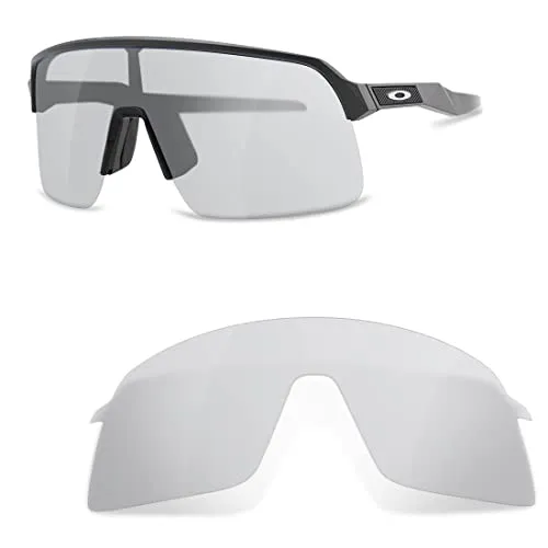Oakley Sutro Lite Matte Carbon / Prizm Trail Torch - Sportbrille mit halbrandlosem Design für maximales Sichtfeld. Die Prizm-Technologie verbessert Farben und Kontraste, ideal für aktive Radfahrer bei jedem Wetter.