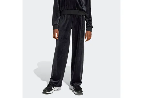 adidas Sportswear Sporthose SEASONAL ESSENTIALS HOLIDAY PACK WIDE LEG für Kinder - Sportliche Hose mit elastischem Bund für optimalen Tragekomfort. Hergestellt aus strapazierfähigem Material, ideal für aktive Kids.
