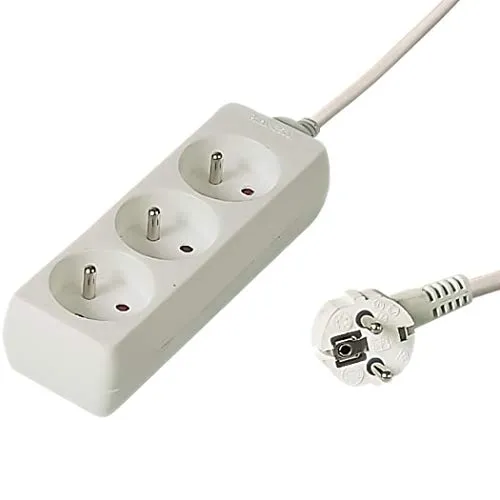 PremiumCord Steckdosenleiste 3 m, 3 Steckdosen, 230 V-Verlängerungskabel, 3 um 45° gedrehte französische Steckdosen, hochwertige Steckdosenleiste mit Kindersicherung, Farbe Weiß