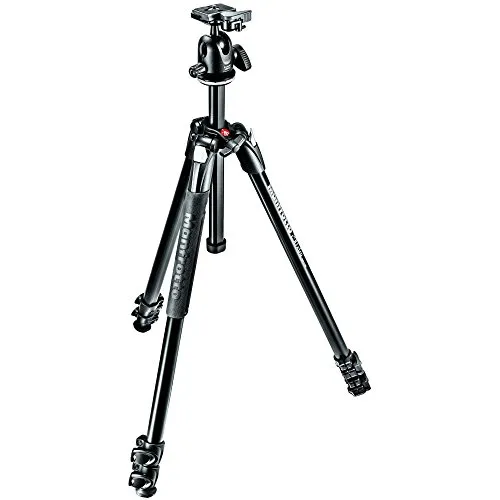 Manfrotto MK290XTA3-BH Stativ mit Kugelkopf, Schwarz - Stativ mit vier Beinanstellwinkeln für optimale Bewegungsfreiheit und präzise Bildausschnittseinstellung. Robuste Aluminium Beinverschlüsse und Kälteschutz-Handgriff für besten Komfort. Ideal für Fotografen unterwegs.