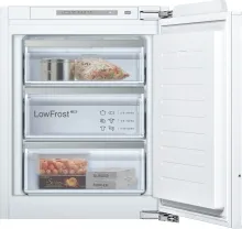 GI1113FE0 Einbau Gefrierschrank 72 cm - LowFrost Technologie - Tiefkühler mit Flachscharnier, energieeffizient und platzsparend, ideal für die moderne Küche. Made in Germany.