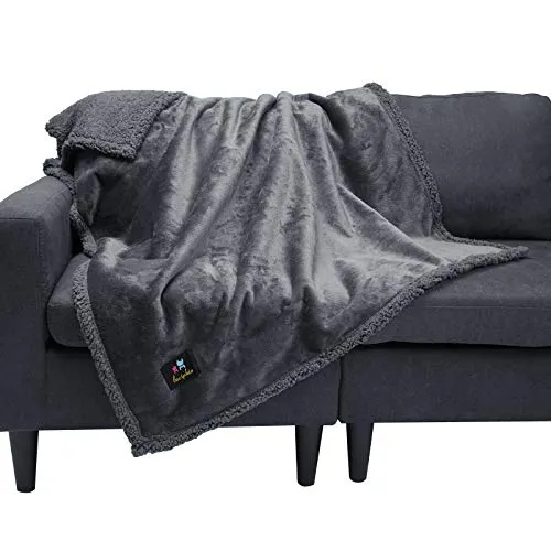 luciphia Wasserdicht Hundedecke Flaushig, Fleece Haustier Decke Waschbar, Outdoor Decke für Hunde Katzen, Schutzdecke für Sofa, Bett Autositz, Möbel Dunkelgrau XL (100 * 145cm)