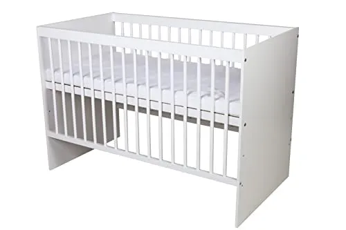 KMbaby Babybett TANY Weiß 120×60 cm – Höhenverstellbares Gitterbett aus Kiefernholz