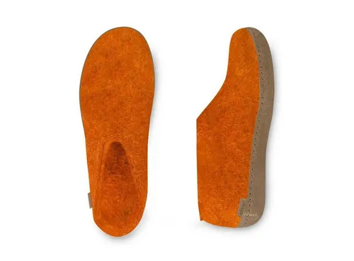 glerups dk Halbschuhe - Orange Filzschuhe Gr. 41 - Hausschuhe aus 100% Naturwolle, handgefertigt und in minimalistischen Design. Die Wollfilzschuhe halten die Füße warm und bieten ein angenehmes Fußklima für gemütliche Stunden.