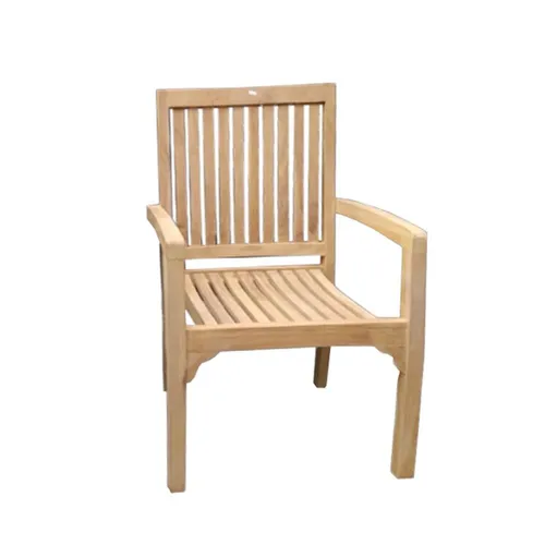 Teakholz Stapelsessel mit Armlehnen für den Garten - Robuster Gartenstuhl aus massivem Teakholz, ergonomisch gestaltet für hohen Sitzkomfort. Ideal für entspannte Stunden im Freien. Maße: 60 cm x 90 cm x 45 cm.