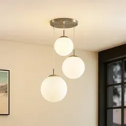 Lindby Hängeleuchte Heleska, dimmbar, 3-flammig - Moderne Hängeleuchte aus Metall und opalweißem Glas, ideal für stilvolle Innenräume. Dimmbar für individuelle Lichtgestaltung, Fassung E27, Leuchtmittel nicht inklusive.