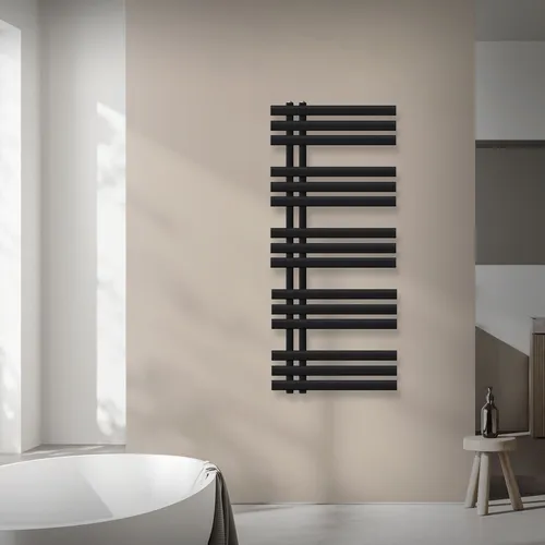 LuxeBath Design Badheizkörper 500x1200 mm Schwarz - Heizkörper und Handtuchhalter in einem, sorgt für ein warmes Badezimmer und trockene Handtücher. Modernes Design aus hochwertigem Stahl, inklusive Montage-Set.