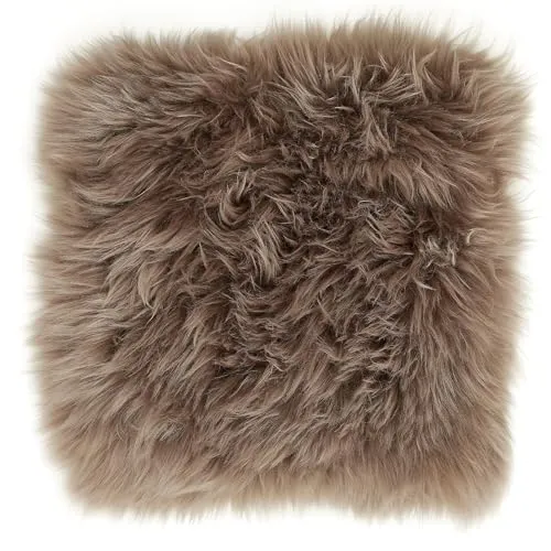 -LUXOR- living Echtfell Sitzkissen, 34 x 34 cm Taupe - Sitzauflagen aus echtem Schaffell, kuschelig weich und warm – ideal für kalte Tage und gemütliche Stunden. Jedes Kissen ist ein Unikat mit individuellen Farb- und Strukturmerkmalen.