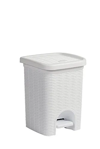 Tretmülleimer im Rattan Design mit herausnehmbaren Einsatz und 6 Liter Volumen im klassischen Weiß - für das Bad, die Küche oder das Büro