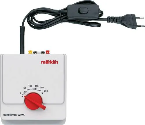 Märklin 66471 Modellbahn-Transformator 230V - Regelbarer Transformator für Wechselstrombahnen, einstellbare Bahnspannung von 4 bis 16 V, VDE-geprüft