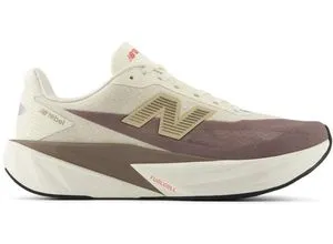 NEW BALANCE Herren Laufschuhe FuelCell Rebel v5 – Schnelligkeit und Stil vereint - Laufschuhe mit FuelCell-Zwischensohlentechnologie für ein reaktionsfreudiges Laufgefühl, modernes Design und ideal für schnelle Kilometer.