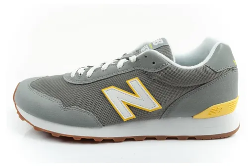 New Balance 515 Sneaker - Stylische Sneaker von New Balance mit hochwertigem Obermaterial aus Leder und Textil. Die rutschfeste Gummisohle sorgt für sicheren Halt und lässigen Komfort im Alltag.